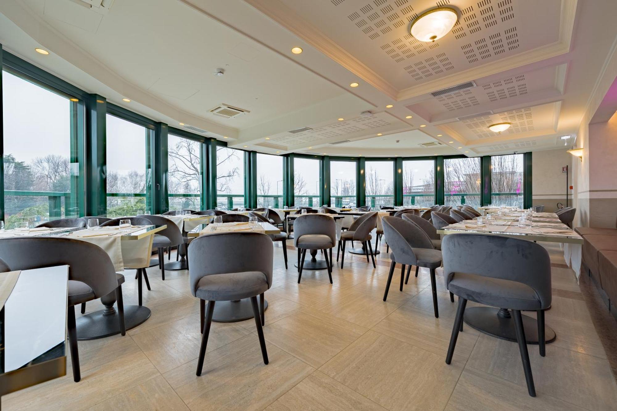 Just Hotel Saronno Eksteriør billede