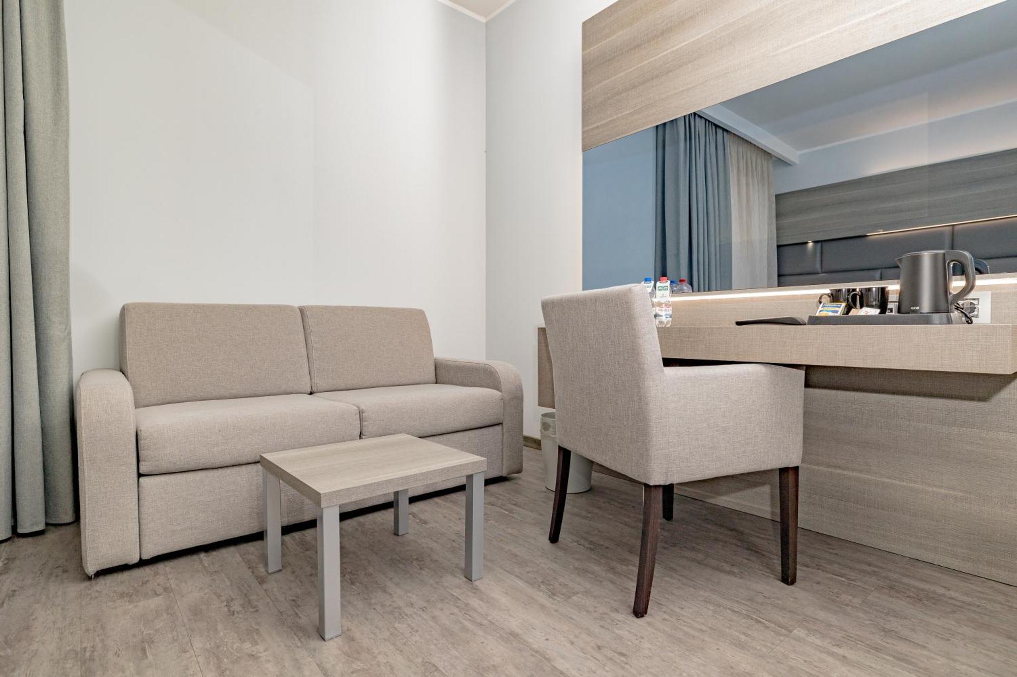 Just Hotel Saronno Eksteriør billede