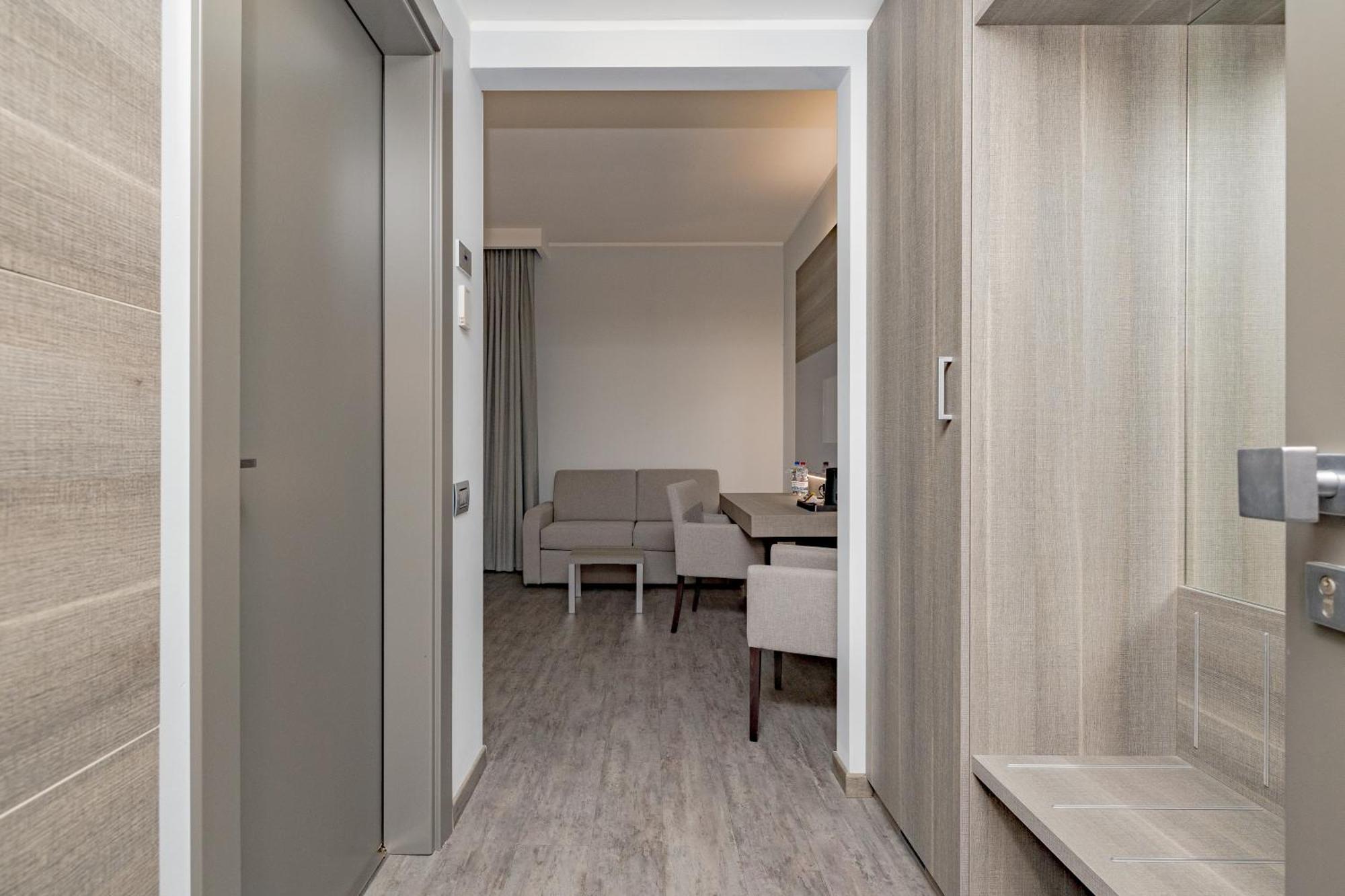 Just Hotel Saronno Eksteriør billede
