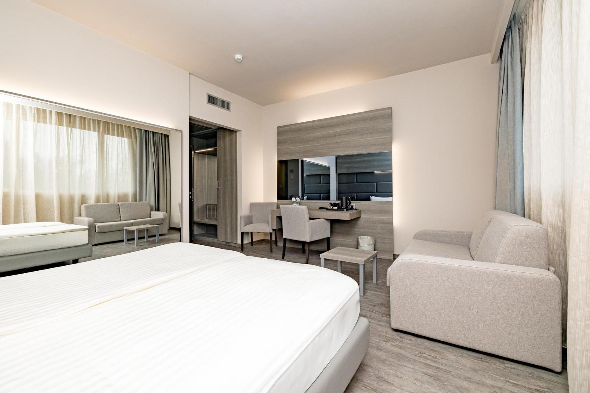 Just Hotel Saronno Eksteriør billede